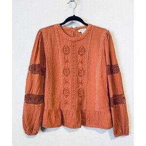 Calligraphie Top Womens Medium Embroidered Crochet Ruffle Hem Peasant Boho